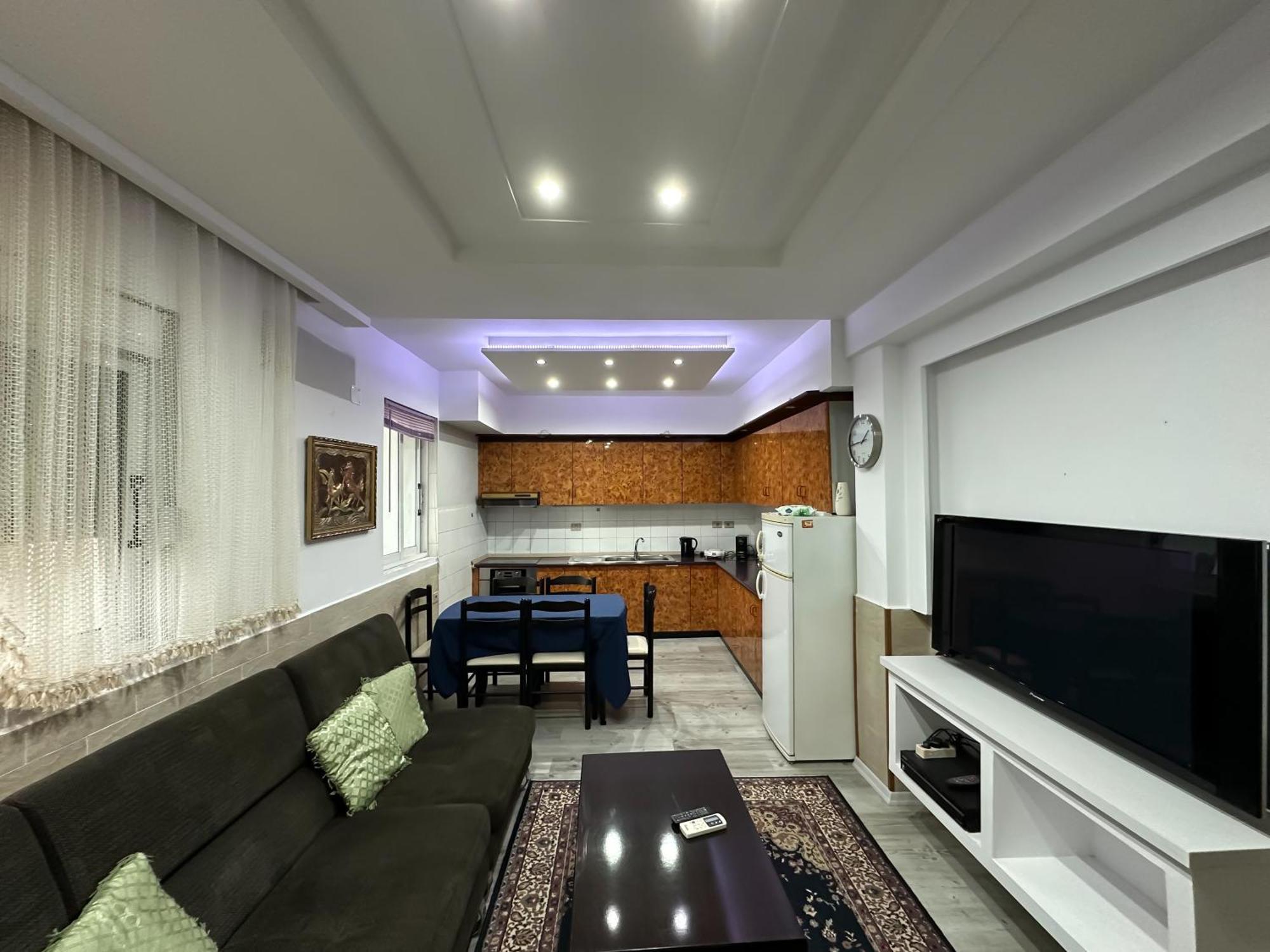 Royal Aparthotel Vlorë Buitenkant foto