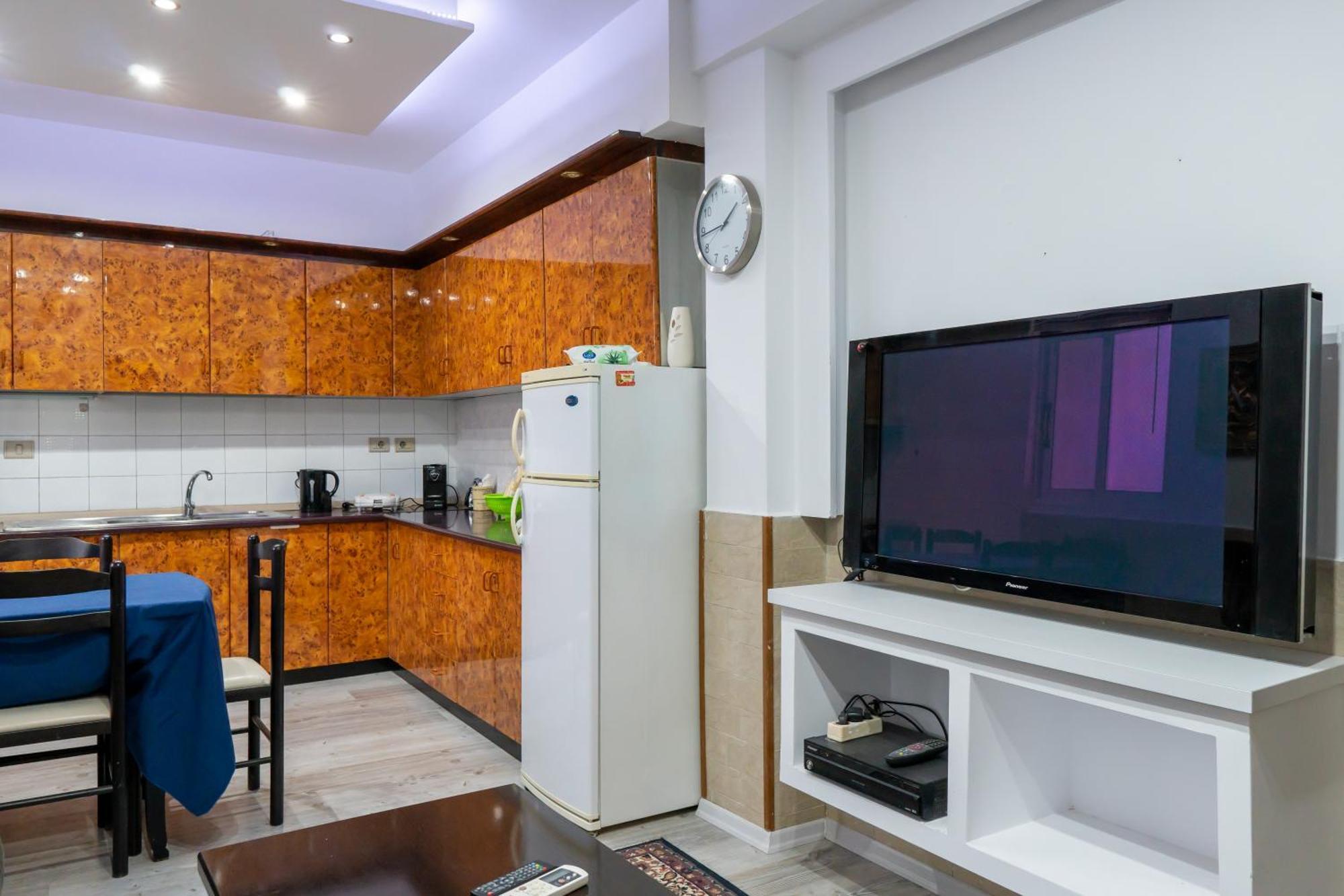 Royal Aparthotel Vlorë Buitenkant foto