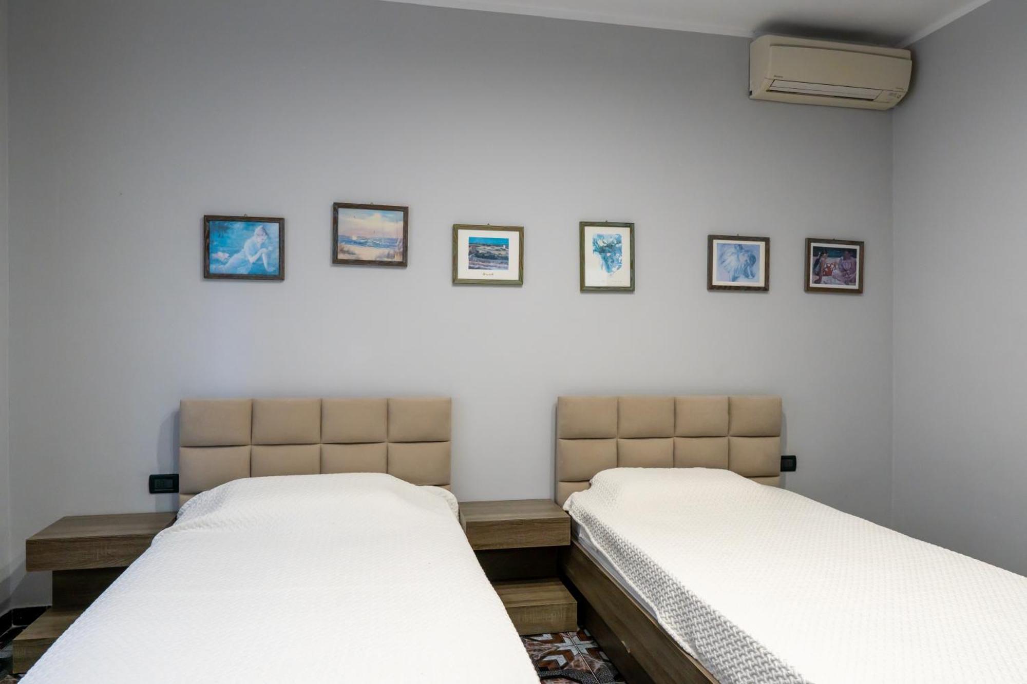 Royal Aparthotel Vlorë Buitenkant foto